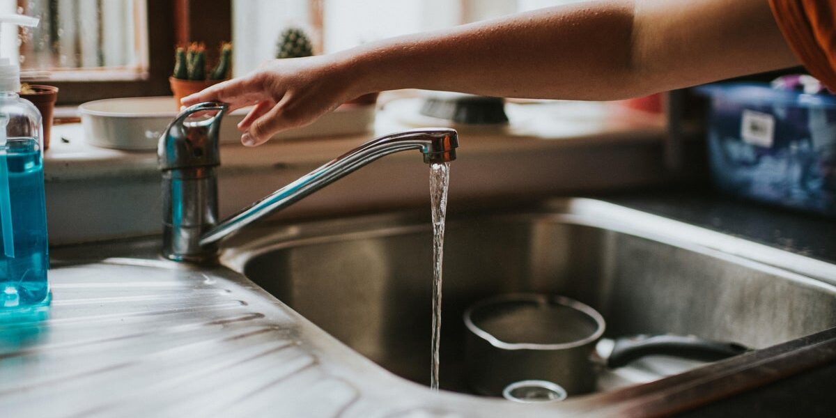 US Water Bills Surge 62% in a Decade Amid Aging Infrastructure US Water Bills Surge 62% in a Decade Amid Aging Infrastructure