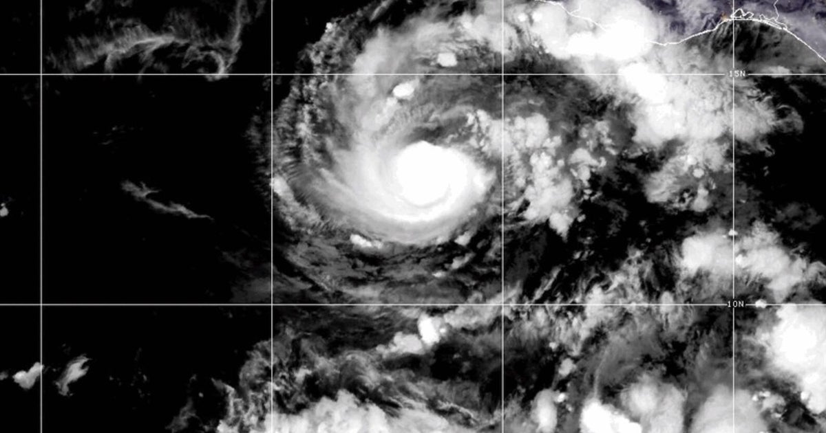 Hurricane Trudy Threatens Mexico’s Pacific Coast With Life-Threatening Floods Hurricane Trudy Threatens Mexico’s Pacific Coast With Life-Threatening Floods