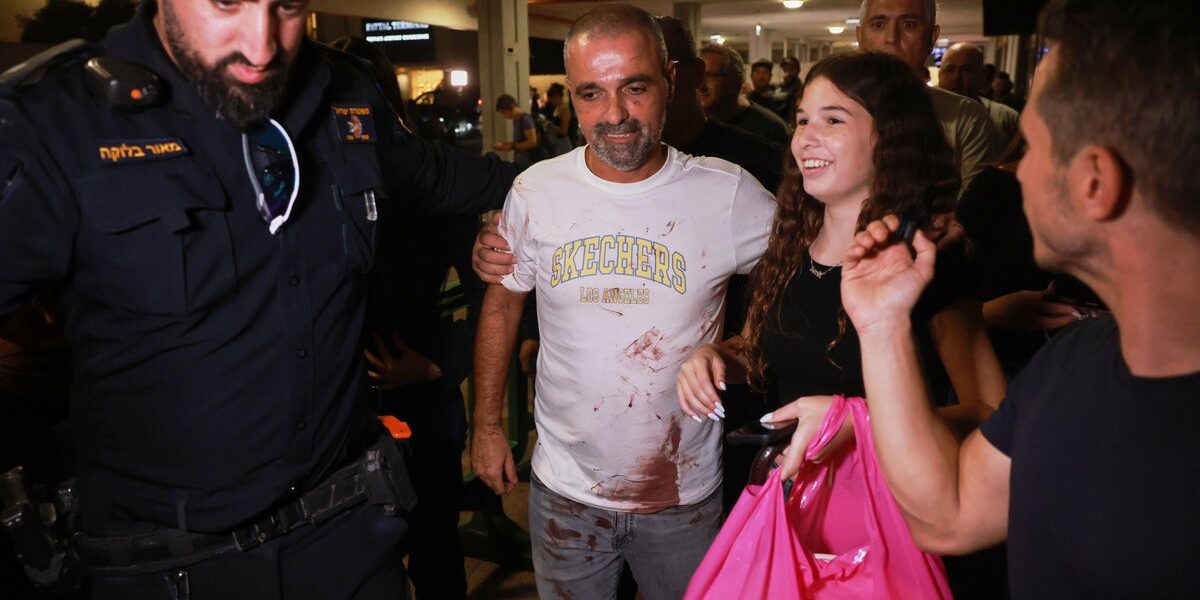 Passenger Credits ‘Mayday’ Show for Helping Stabilize FlyDubai Plane Passenger Credits ‘Mayday’ Show for Helping Stabilize FlyDubai Plane