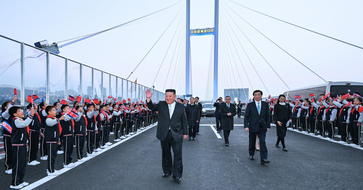 Kim Jong Un Inaugurates New China-North Korea Bridge During Diplomatic Visit Kim Jong Un Inaugurates New China-North Korea Bridge During Diplomatic Visit