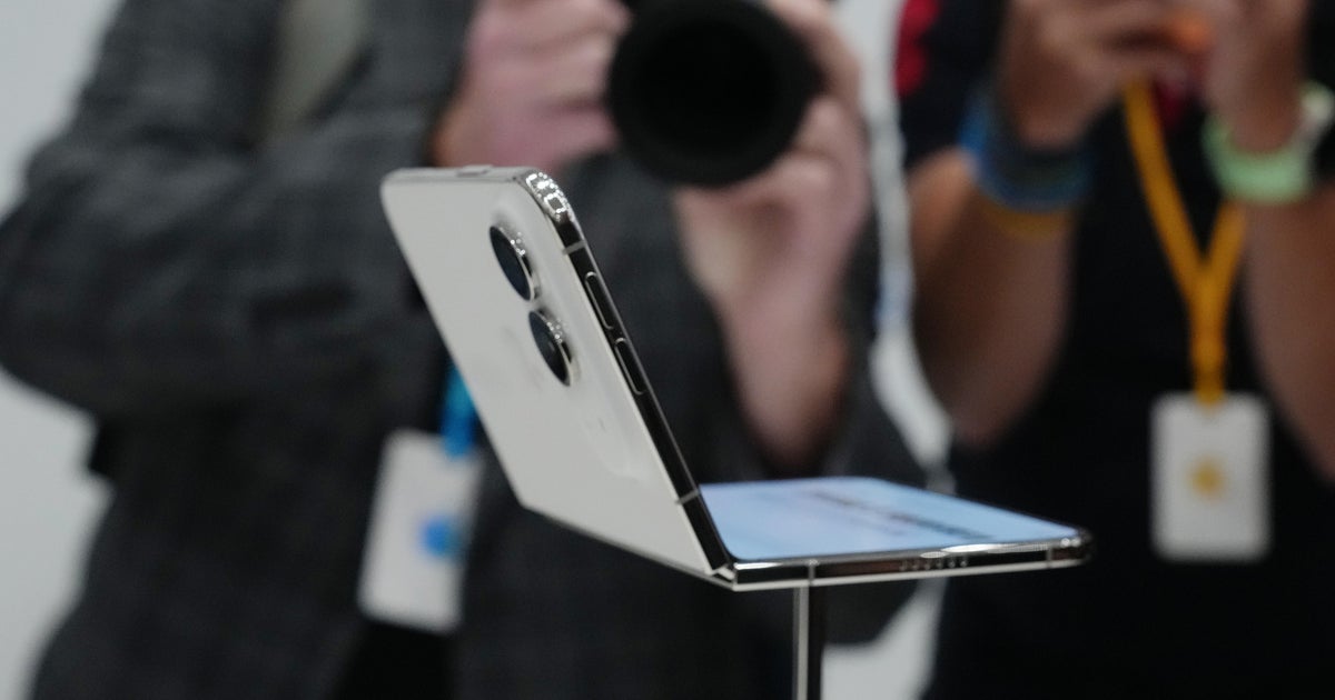 Apple iPhone Duo Pre-Orders Surge, Backordered Until 2027 Apple iPhone Duo Pre-Orders Surge, Backordered Until 2027