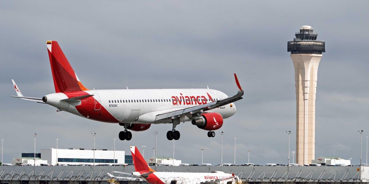 8 Injured After Flight Diverts to Miami Due to Turbulence, Officials Confirm