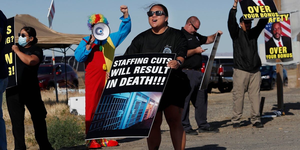 Union Files Contempt Motion Against Bureau of Prisons Over Bargaining Agreement Dispute