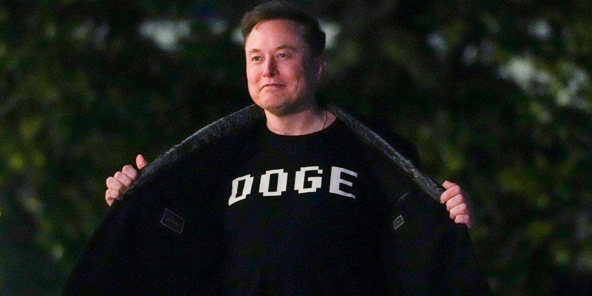 Supreme Court Agrees to Review Dispute Over Access to DOGE Records