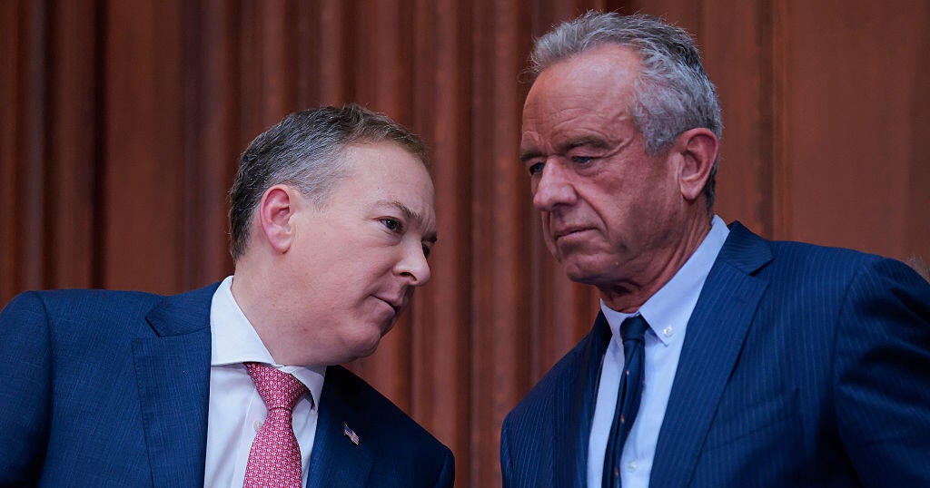 Democrats Question RFK Jr. and Zeldin on Trump Pardons Amid Ethics Concerns