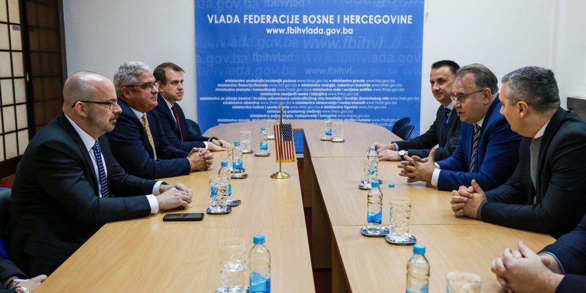 Democrats Criticize U.S. Sanctions Lift on Serb Leader Amid Energy Contract for Trump-Linked Firm Democrats Criticize U.S. Sanctions Lift on Serb Leader Amid Energy Contract for Trump-Linked Firm