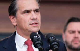 DOJ Memo Allows Top Officials to Engage in Political Campaigns