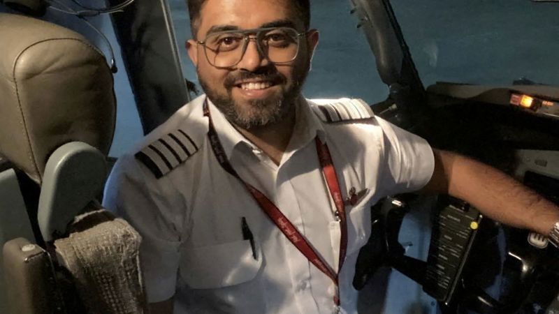 Captain Smit Machchhar Hailed as Hero After Thwarting Mid-Air Flydubai Hijack Attempt Captain Smit Machchhar Hailed as Hero After Thwarting Mid-Air Flydubai Hijack Attempt