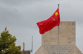 Chinese Hackers Target US AI Experts, Impersonate Officials in Espionage Drive