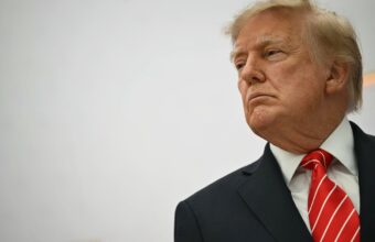 Trump’s ,000 Dividend Promise Faces Waning Public Confidence