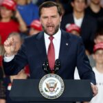 Vance Confronts Heckler at Florida Rally: ‘That Guy is a Democrat Plant’ Vance Confronts Heckler at Florida Rally: ‘That Guy is a Democrat Plant’