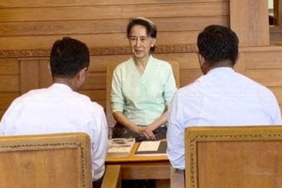 Aung San Suu Kyi Will Not Be Freed Due to Her Enduring Political Influence, Warns Son Kim Aris