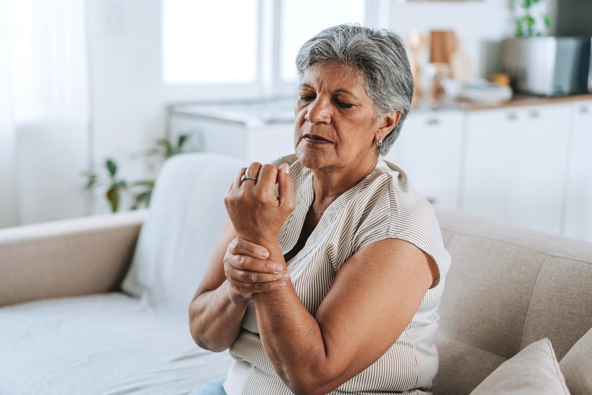 Managing Joint Pain: Expert Advice on Effective Treatments and Habits to Avoid Managing Joint Pain: Expert Advice on Effective Treatments and Habits to Avoid