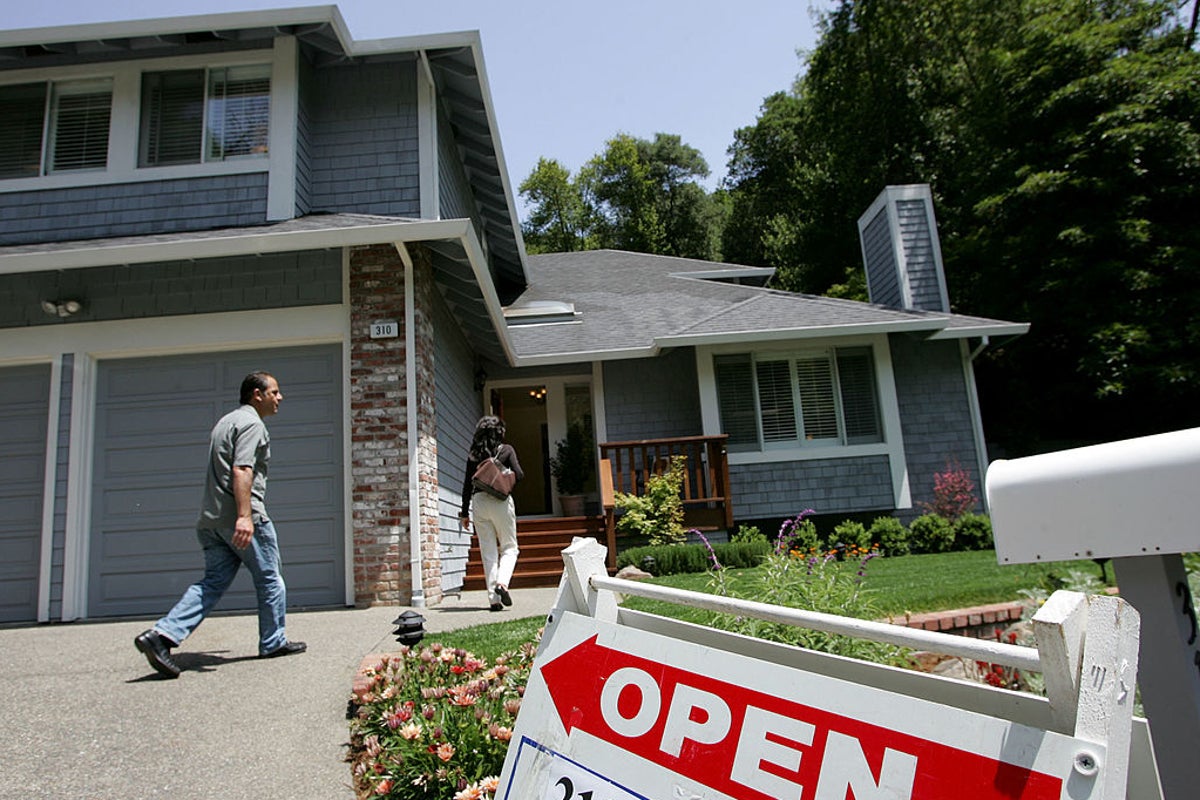 Housing Market Shows Signs of Change as Home Prices Drop in Key Western Cities Housing Market Shows Signs of Change as Home Prices Drop in Key Western Cities
