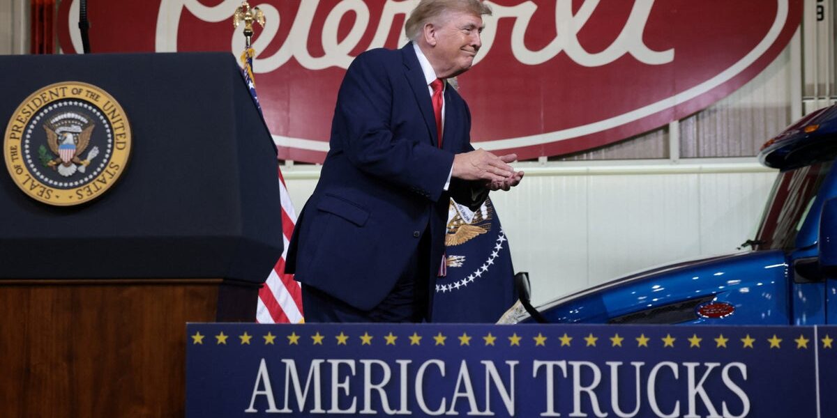 Trump Claims ‘Best Numbers’ Despite Low Approval Ratings and Economic Struggles