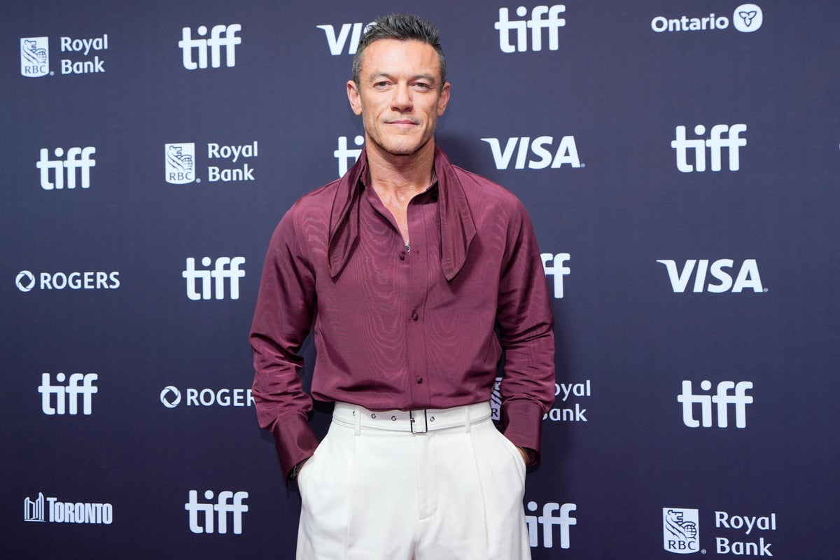 Luke Evans Reveals Several Hollywood Actors Remain Closeted Despite Progress Luke Evans Reveals Several Hollywood Actors Remain Closeted Despite Progress