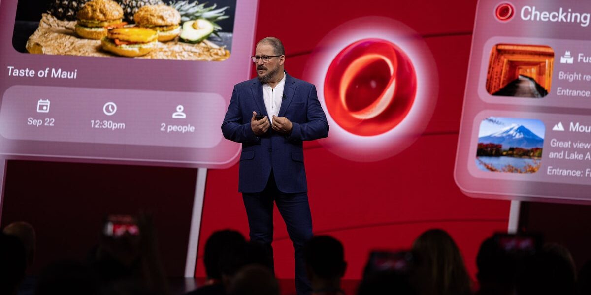 Qualcomm CEO Warns AI Could Turn Us Into ‘Walking Cameras’ With Future Tech Qualcomm CEO Warns AI Could Turn Us Into ‘Walking Cameras’ With Future Tech