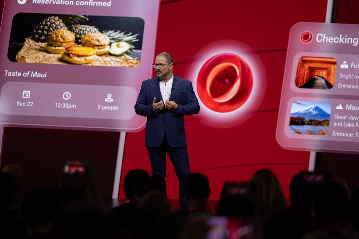 Qualcomm CEO Warns AI Could Turn Us Into ‘Walking Cameras’ With Future Tech