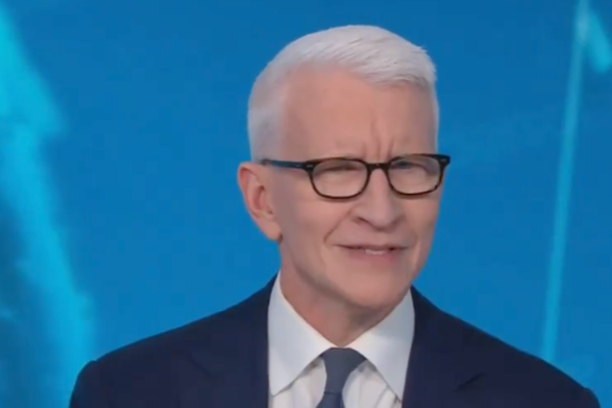 Anderson Cooper Mocks Trump’s Recent Fixation on Male Physiques in CNN Segment Anderson Cooper Mocks Trump’s Recent Fixation on Male Physiques in CNN Segment