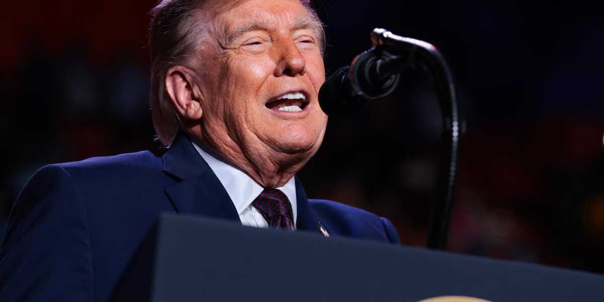 Oil Tanker Attacked Near Hormuz as Trump Allies Meet Secretly on Iran Tensions Oil Tanker Attacked Near Hormuz as Trump Allies Meet Secretly on Iran Tensions