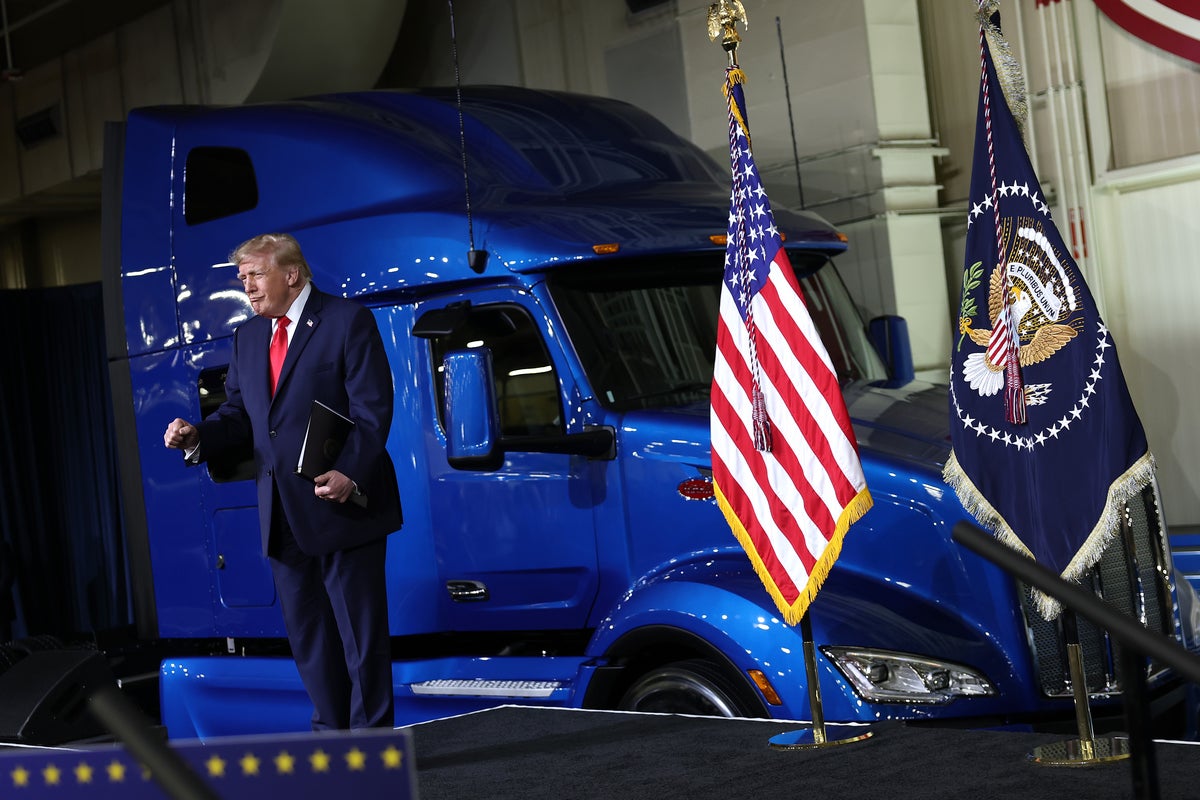 Trump Highlights Physical Capabilities at Texas Rally: ‘I Can Go Ramp, I Can Go Stair’