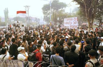 Indonesian Students Demand National Emergency as Toxic Haze Chokes Southeast Asia