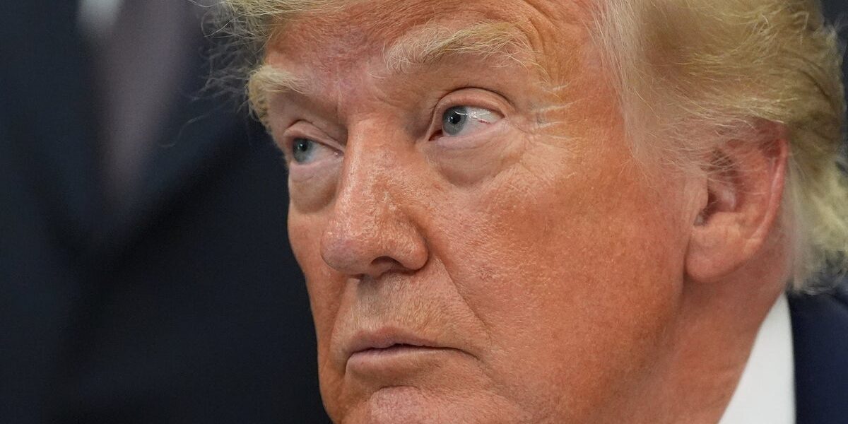 Voter Approval for Trump’s Economic Policy Plummets to 17% Amid Cost-of-Living Crisis