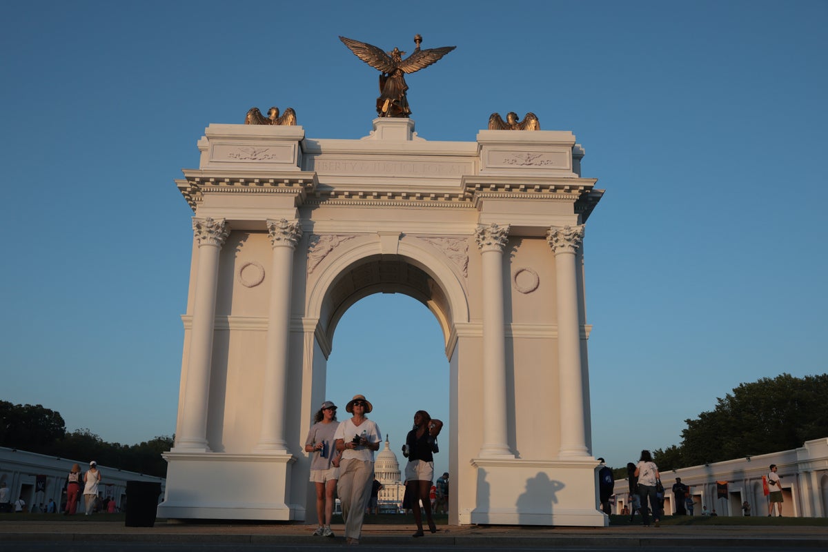 Trump Officials Admit Lack of Plans for DC Arch as ‘Military Complex’