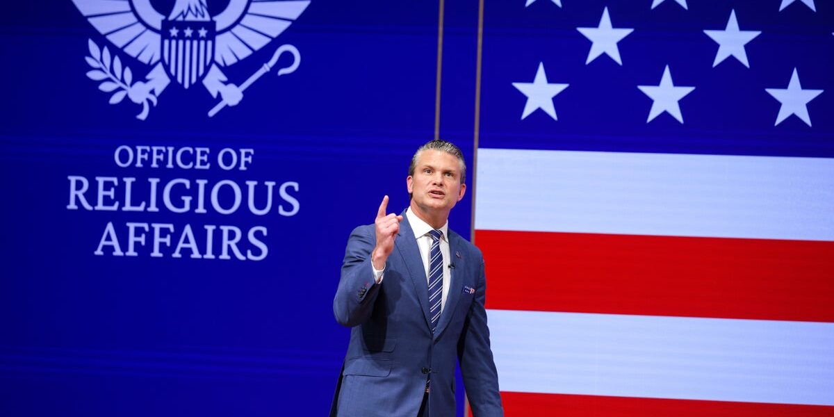 Pentagon’s New Religious Affairs Office Sparks Outrage Over Church-State Separation Pentagon’s New Religious Affairs Office Sparks Outrage Over Church-State Separation