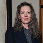 Olivia Colman Makes Unconventional Runway Debut at Miu Miu’s Paris Show Olivia Colman Makes Unconventional Runway Debut at Miu Miu’s Paris Show