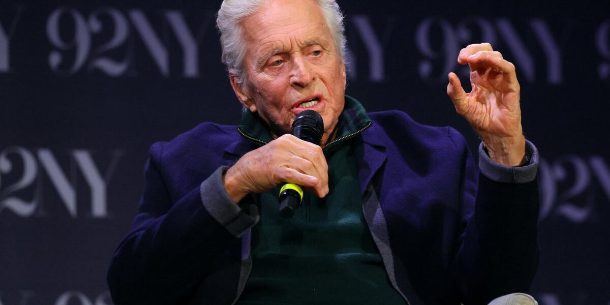 Michael Douglas Confirms Affair on ‘Basic Instinct’ Set, But Not With Sharon Stone Michael Douglas Confirms Affair on ‘Basic Instinct’ Set, But Not With Sharon Stone