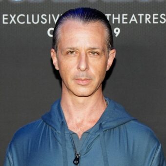 Jeremy Strong Defends Method Acting, Says He Won’t Apologize for ‘Uncomfortable’ Approach Jeremy Strong Defends Method Acting, Says He Won’t Apologize for ‘Uncomfortable’ Approach