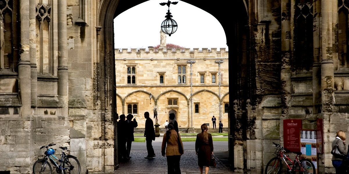 Oxford Retains Global Top Spot as US Dominates Rankings Amid Shifting Academic Power Oxford Retains Global Top Spot as US Dominates Rankings Amid Shifting Academic Power