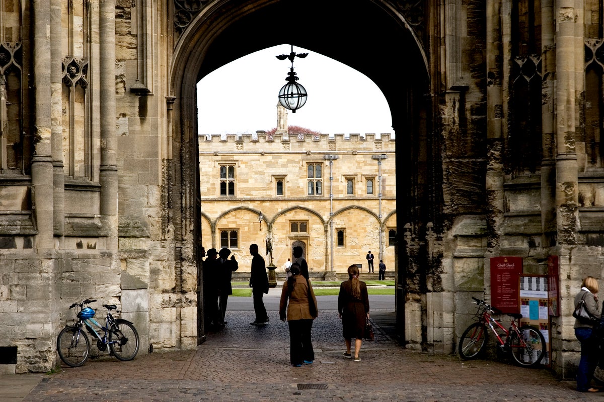 Oxford Retains Global Top Spot as US Dominates Rankings Amid Shifting Academic Power Oxford Retains Global Top Spot as US Dominates Rankings Amid Shifting Academic Power