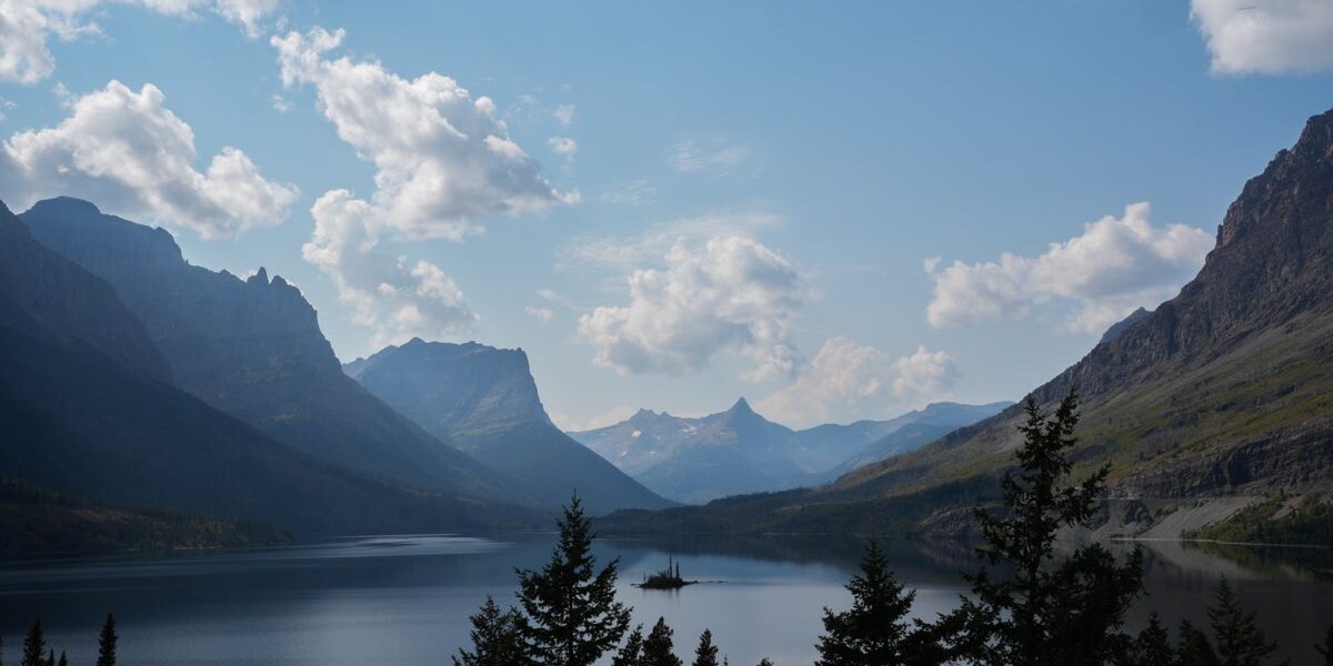 Proposed Inflatable Dam in Glacier National Park Sparks Environmental and Aesthetic Concerns