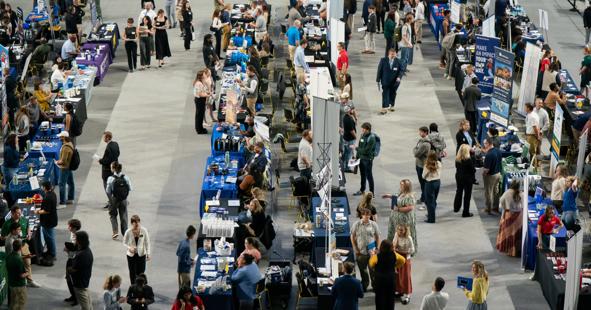 U.S. Job Growth Slows in September Ahead of Midterm Elections