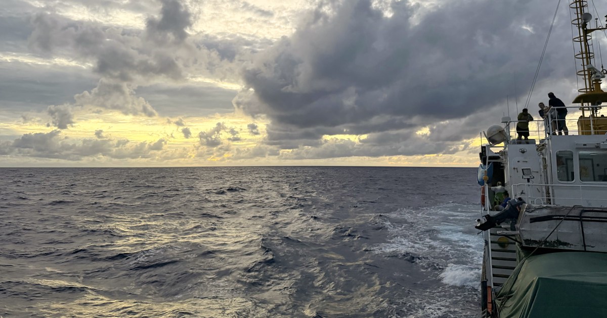 Amelia Earhart Search: South Pacific Expedition Finds No Plane Wreckage Amelia Earhart Search: South Pacific Expedition Finds No Plane Wreckage