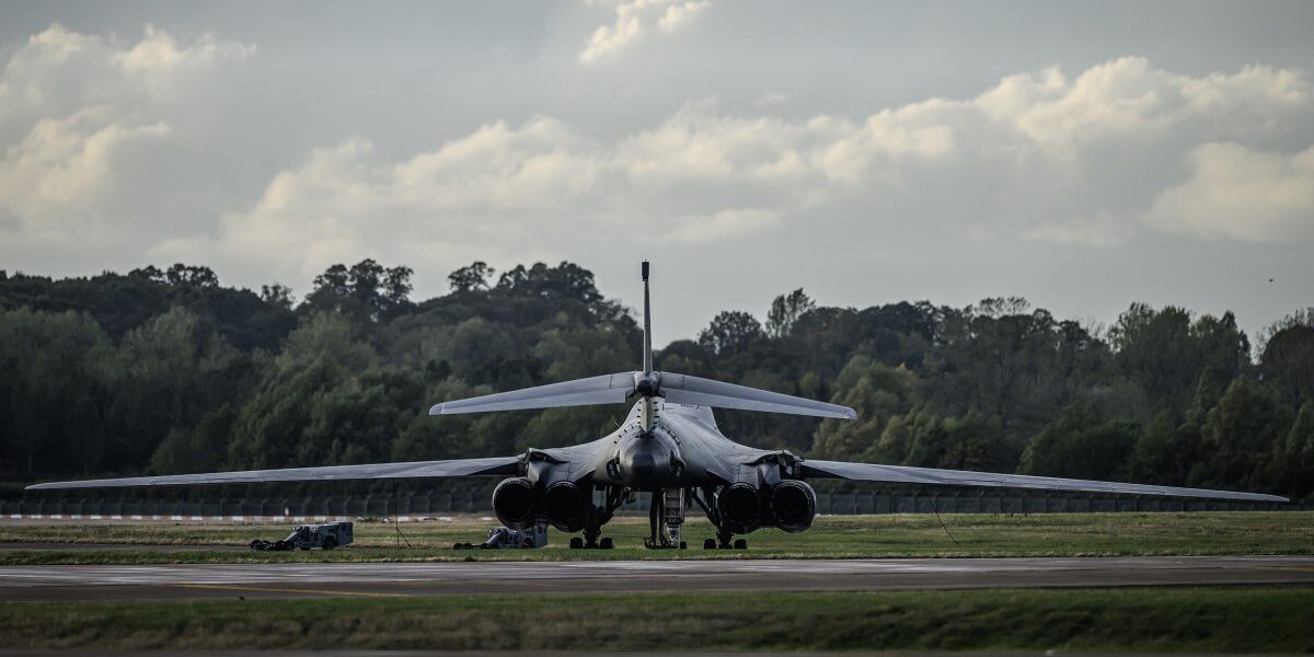 U.S. Air Force Withdraws Bombers from UK Base Amid Suspected Terror Plot