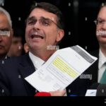 Senator Flavio Bolsonaro Misses Supreme Court Deadline to Surrender Passports Senator Flavio Bolsonaro Misses Supreme Court Deadline to Surrender Passports