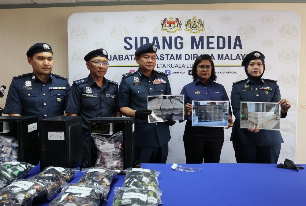 Malaysian Customs Intercepts .1 Million in Illicit AI Chips at Kuala Lumpur Airport