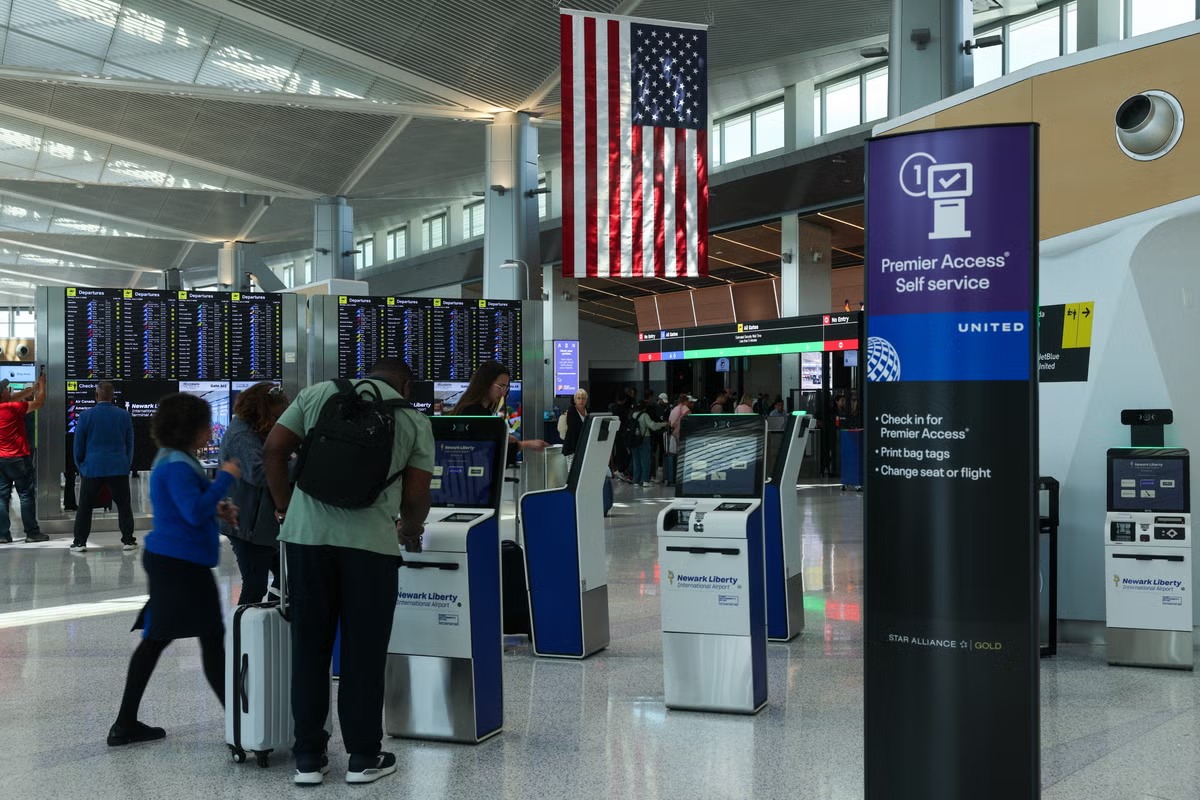Newark Airport Scraps Self-Checkout Tipping Prompts Following Public Outcry