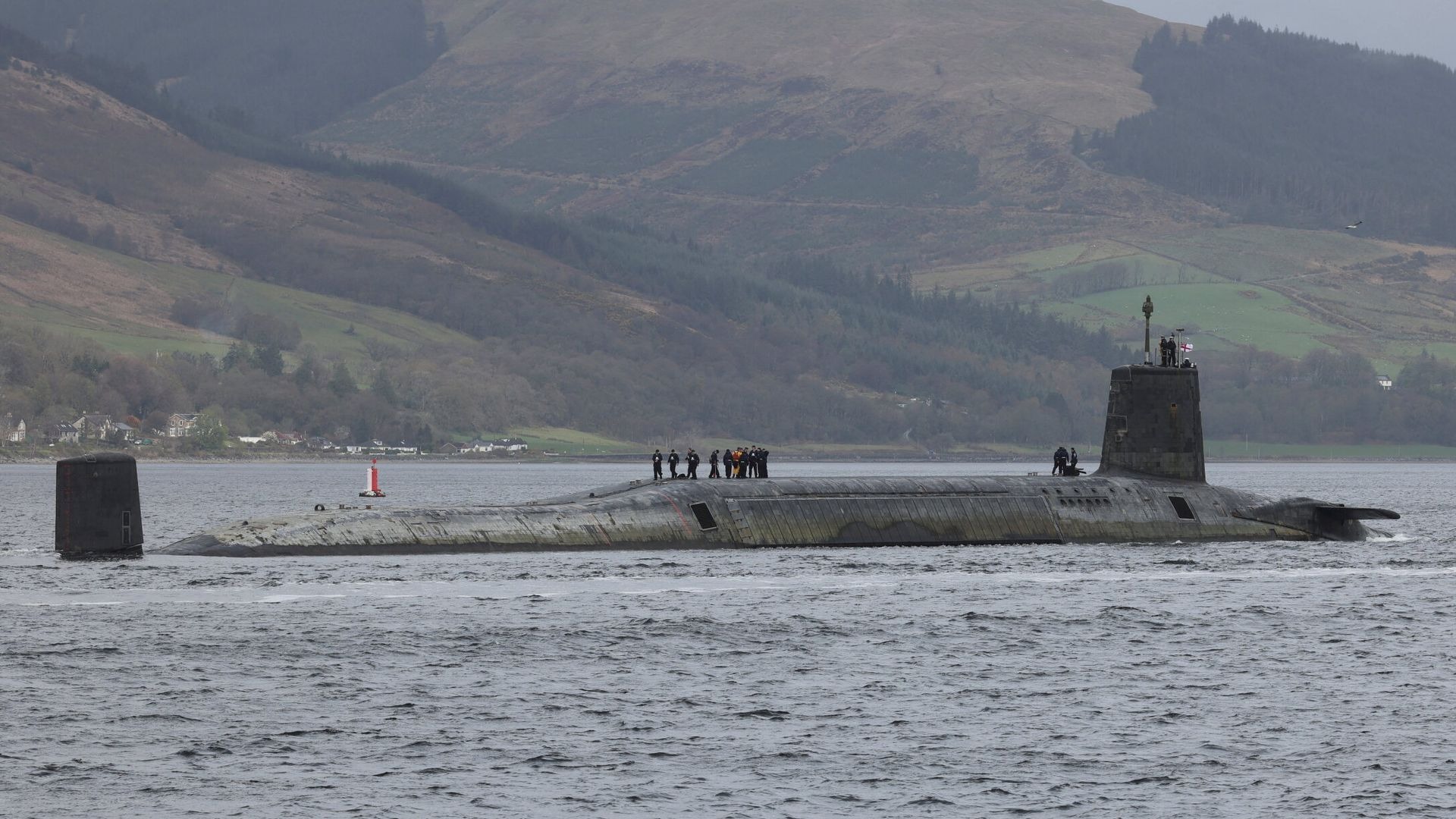 UK Deploys Three Nuclear Deterrent Submarines in Rare Strategic Maneuver