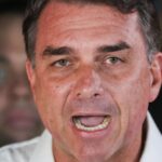 Flávio Bolsonaro and Family Granted U.S. Visas Following Election Defeat Flávio Bolsonaro and Family Granted U.S. Visas Following Election Defeat
