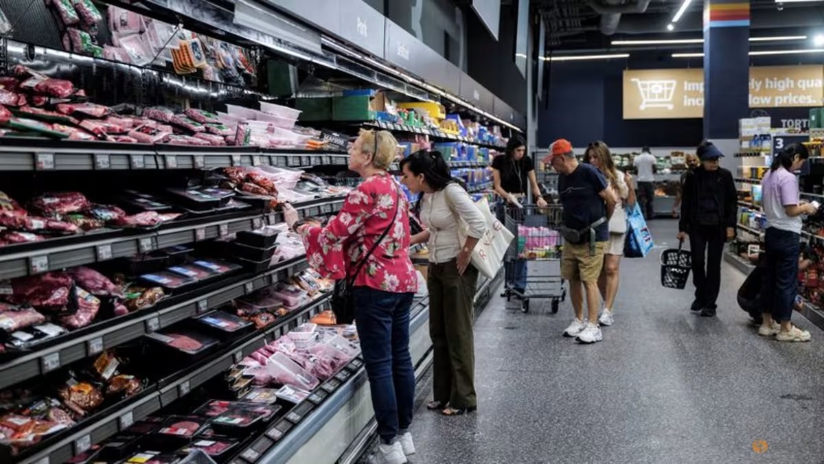 Global Inflation Expected to Persist Through 2027 as Price Pressures Mount Global Inflation Expected to Persist Through 2027 as Price Pressures Mount