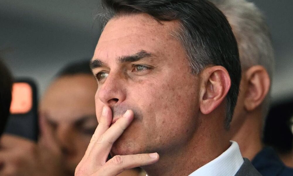 Flavio Bolsonaro Reportedly Flees to U.S. Despite Travel Ban Following Election Loss Flavio Bolsonaro Reportedly Flees to U.S. Despite Travel Ban Following Election Loss