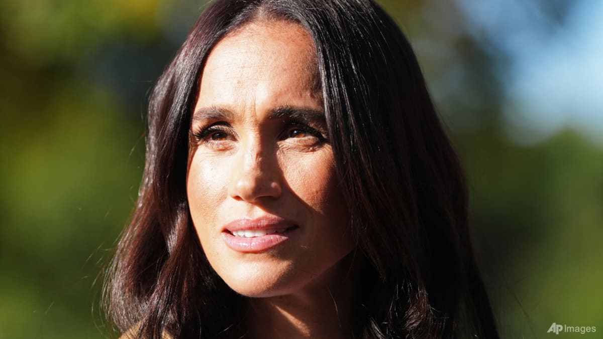 Philippine Authorities Launch Probe Into Laptop Found at Thomas Markle’s Former Residence Philippine Authorities Launch Probe Into Laptop Found at Thomas Markle’s Former Residence