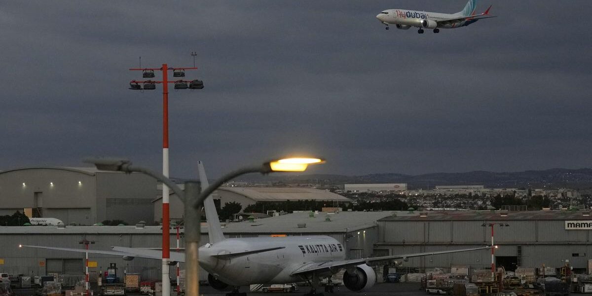 UAE Prosecutor: Flydubai Co-Pilot Planned to Crash Plane into Tel Aviv Airport UAE Prosecutor: Flydubai Co-Pilot Planned to Crash Plane into Tel Aviv Airport