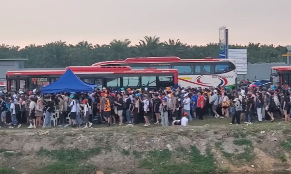 Malaysia’s F1 Return Sparks Frustration Over Long Queues and Crowd Chaos