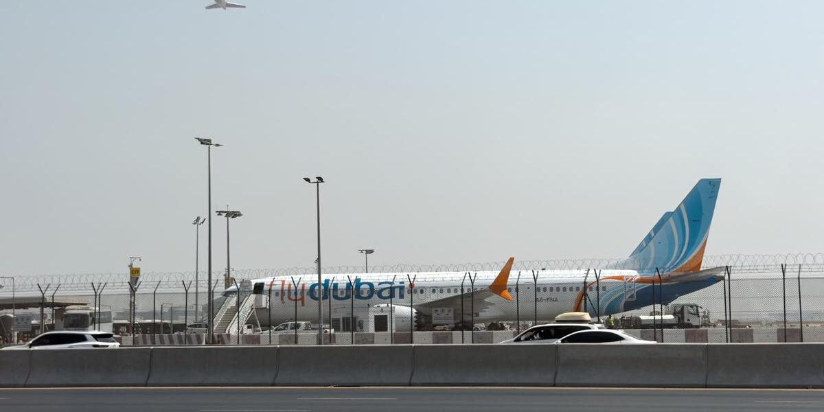 Pilot Stabs Colleague on Flydubai Flight Bound for Israel, Plane Diverts to Saudi Arabia