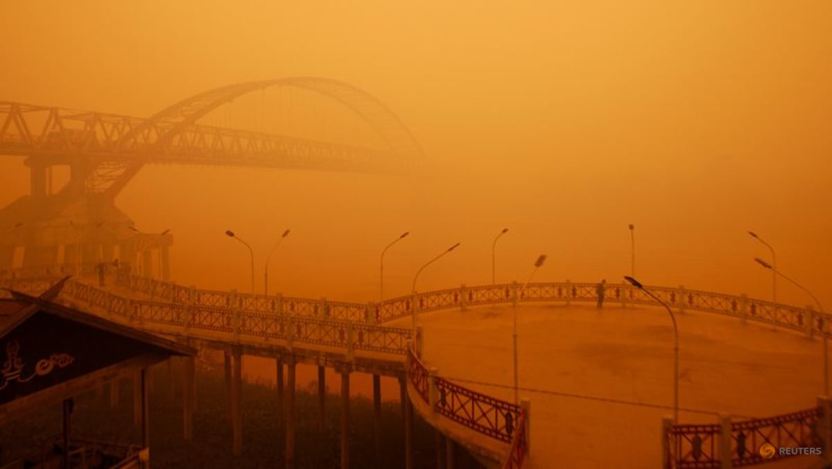 Timor-Leste Shuts Schools as Toxic Haze from Indonesian Wildfires Blankets Region